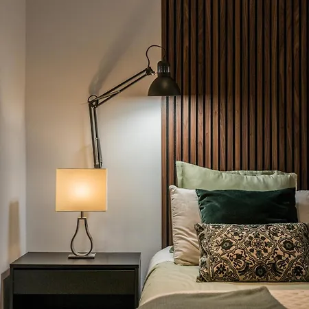 Apartment Luxury El Dorado Puerto Banus, Nueva Andalucia, 4 Bedrooms *