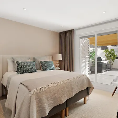 Luxury El Dorado Puerto Banus, Nueva Andalucia, 4 Bedrooms Apartment Marbella